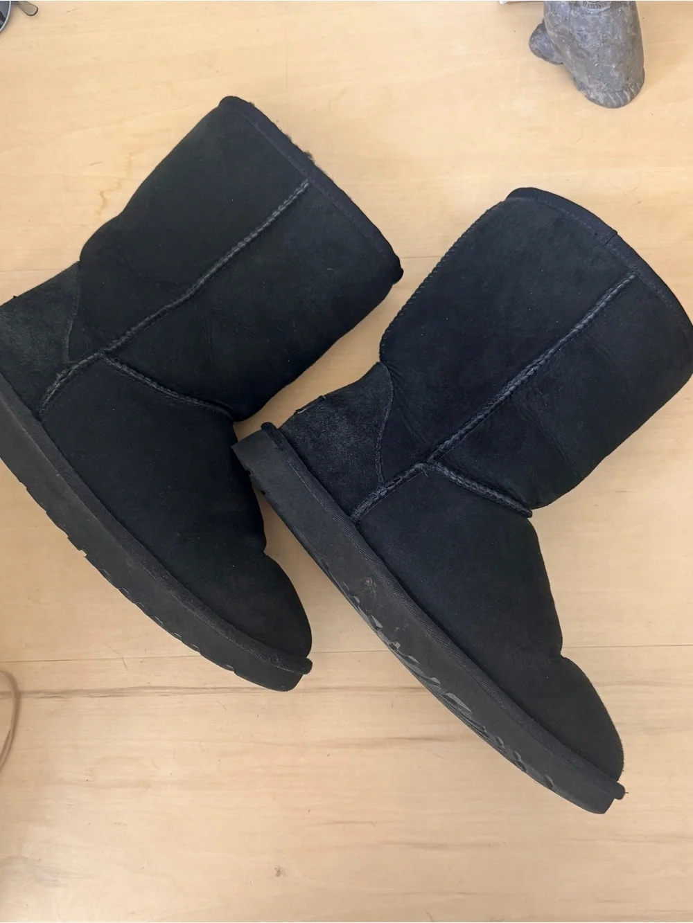 UGG Classics Short Black Boots women’s 7